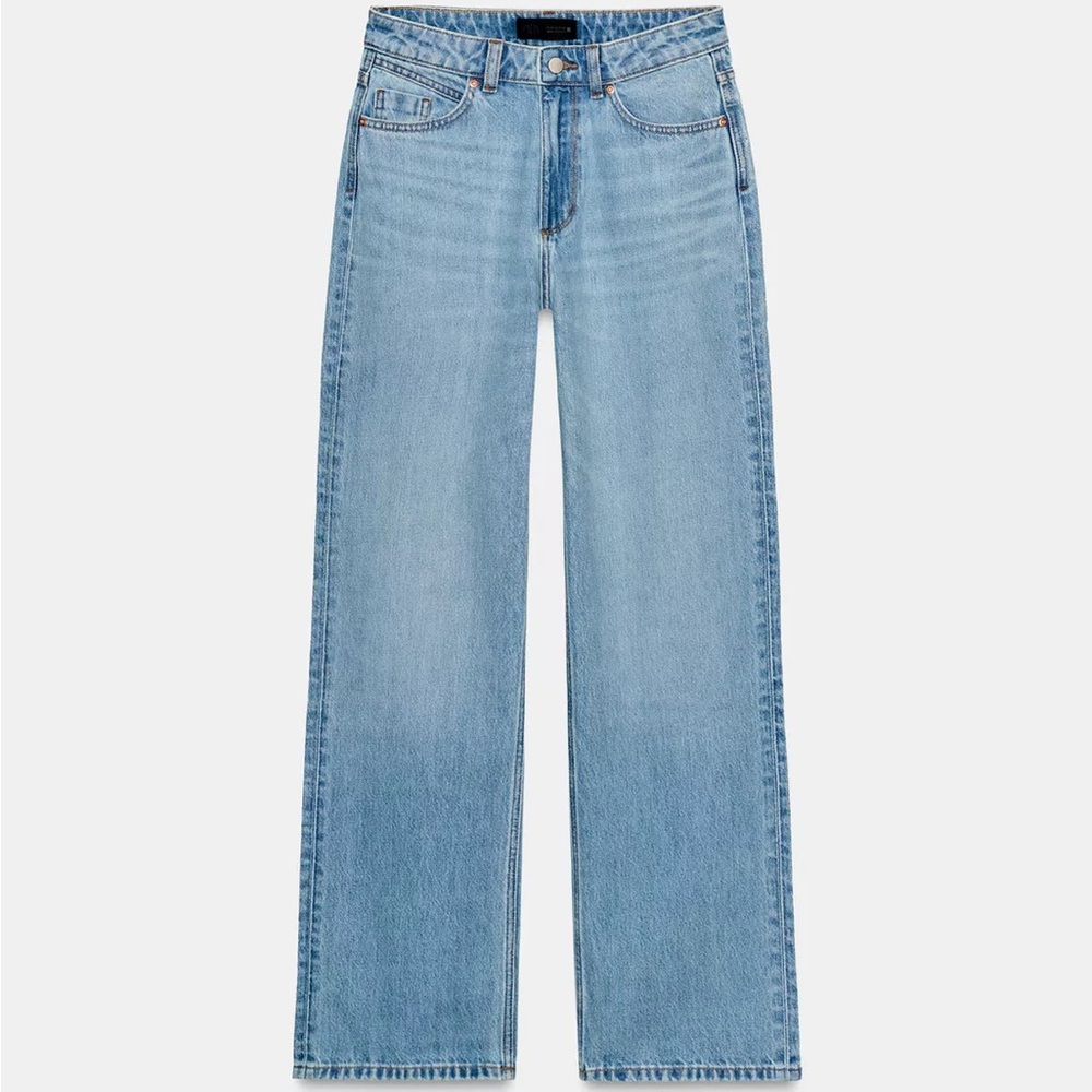 Zara Light Wash high waist Straight Leg Jeans size 4